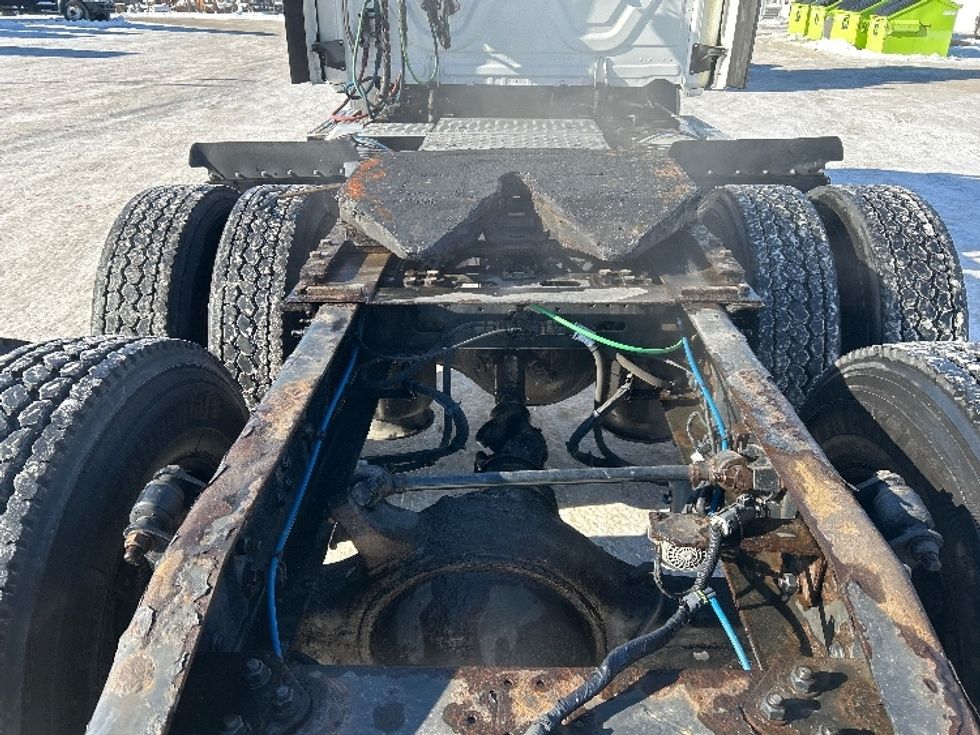 Day Cab Tractor-Heavy Duty Tractors-Freightliner-2021-T11664ST-Sturtevant-WI-496,804\n\t\tmiles-$ 45,000 - Image 6