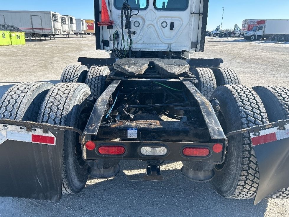 Day Cab Tractor-Heavy Duty Tractors-Freightliner-2021-T11664ST-Sturtevant-WI-576,695\n\t\tmiles-$ 36,250 - Image 6