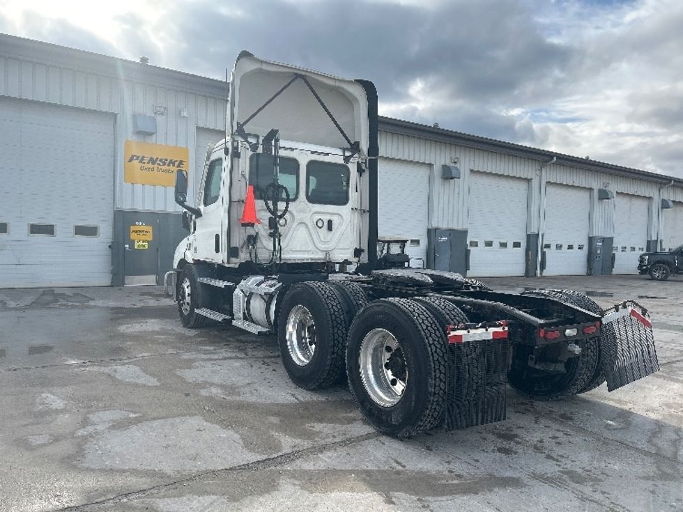 Day Cab Tractor-Heavy Duty Tractors-Freightliner-2021-T11664ST-Sturtevant-WI-613,122\n\t\tmiles-$ 32,750 - Image 5
