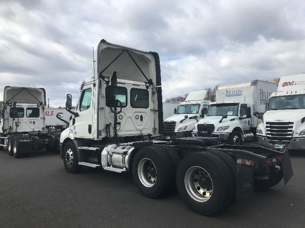 Day Cab Tractor-Heavy Duty Tractors-Freightliner-2021-T11664ST-Swedesboro-NJ-248,873\n\t\tmiles-$ 61,500 - Image 5