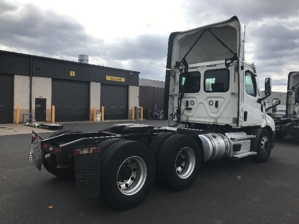 Day Cab Tractor-Heavy Duty Tractors-Freightliner-2021-T11664ST-Swedesboro-NJ-248,873\n\t\tmiles-$ 61,500 - Image 7