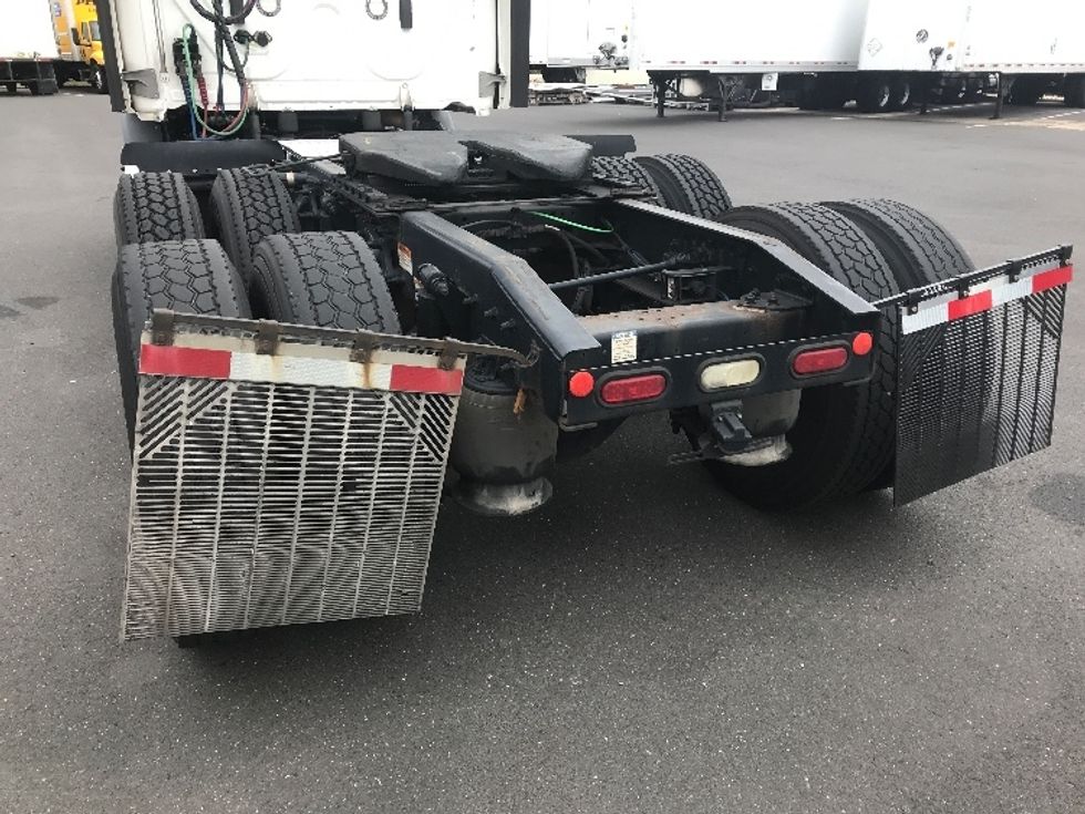 Day Cab Tractor-Heavy Duty Tractors-Freightliner-2021-T11664ST-Swedesboro-NJ-257,467\n\t\tmiles-$ 61,000 - Image 20