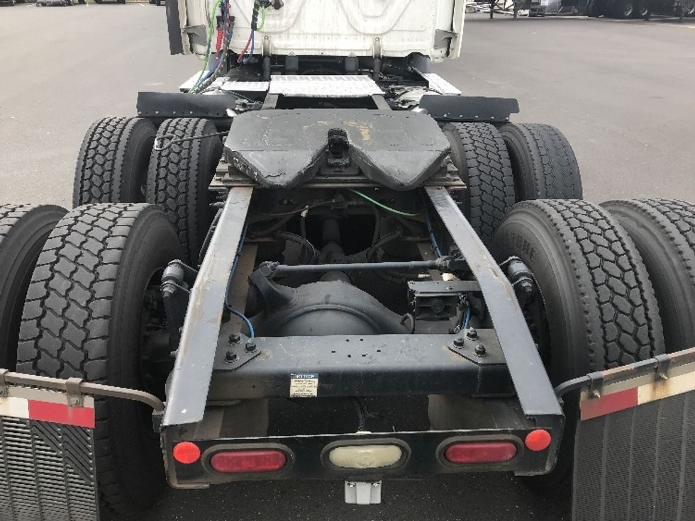 Day Cab Tractor-Heavy Duty Tractors-Freightliner-2021-T11664ST-Swedesboro-NJ-263,792\n\t\tmiles-$ 60,750 - Image 6