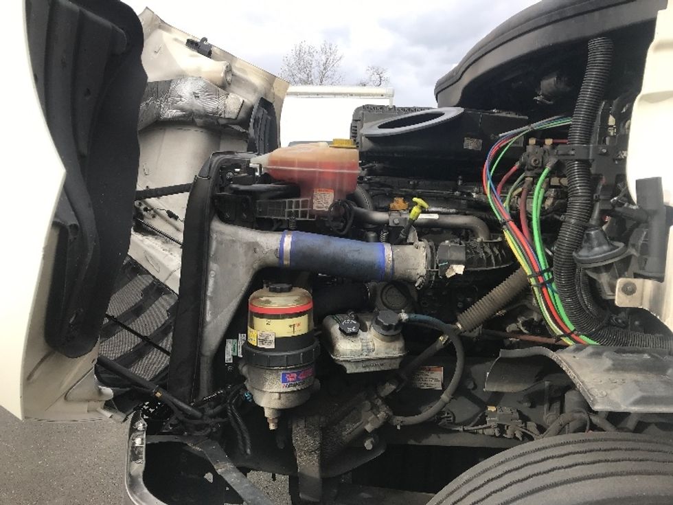 Day Cab Tractor-Heavy Duty Tractors-Freightliner-2021-T11664ST-Swedesboro-NJ-276,654\n\t\tmiles-$ 60,000 - Image 16