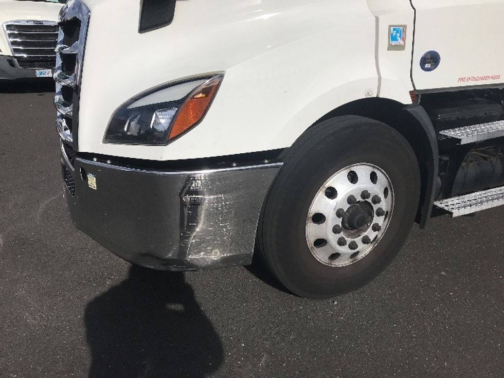 Day Cab Tractor-Heavy Duty Tractors-Freightliner-2021-T11664ST-Swedesboro-NJ-289,069\n\t\tmiles-$ 59,500 - Image 20