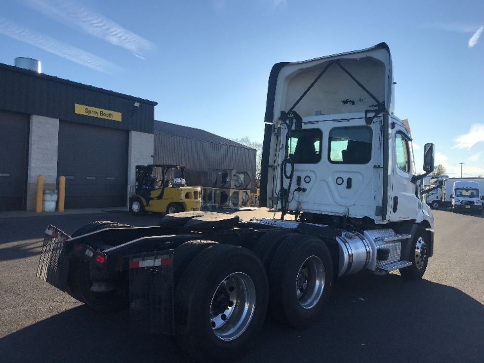 Day Cab Tractor-Heavy Duty Tractors-Freightliner-2021-T11664ST-Swedesboro-NJ-289,069\n\t\tmiles-$ 59,500 - Image 7