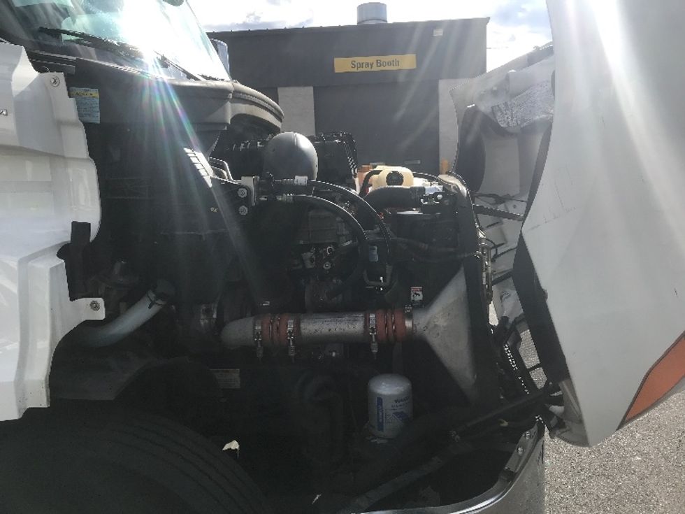 Day Cab Tractor-Heavy Duty Tractors-Freightliner-2021-T11664ST-Swedesboro-NJ-289,268\n\t\tmiles-$ 56,750 - Image 15