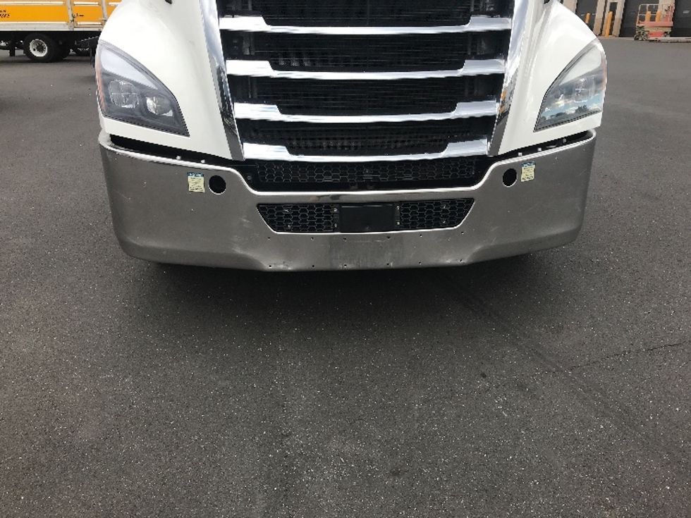 Day Cab Tractor-Heavy Duty Tractors-Freightliner-2021-T11664ST-Swedesboro-NJ-297,867\n\t\tmiles-$ 59,000 - Image 18