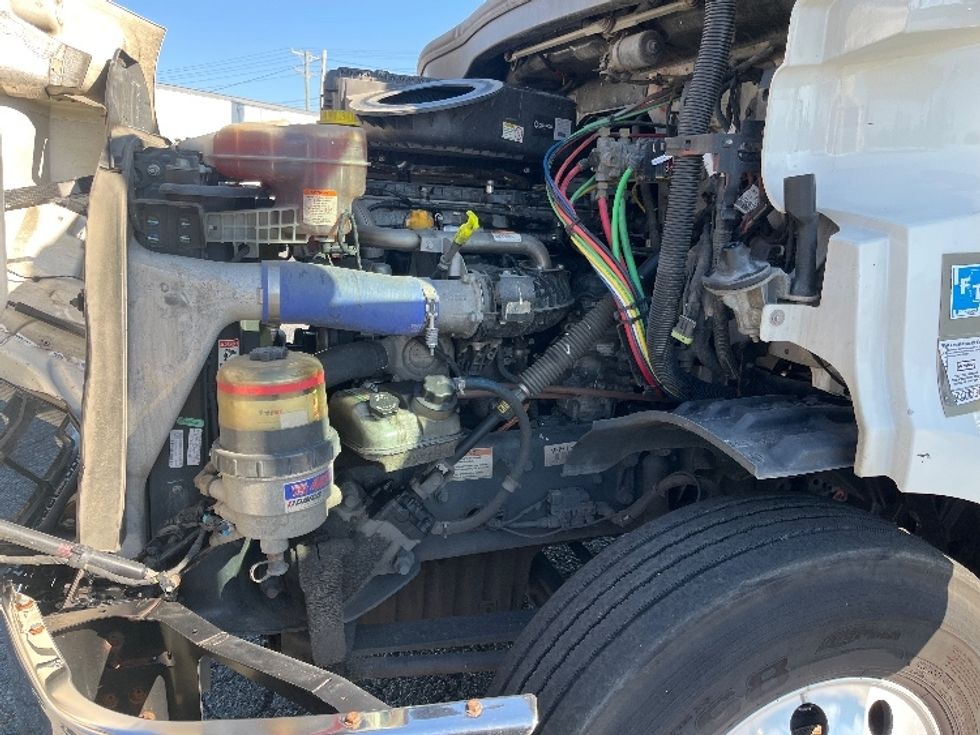 Day Cab Tractor-Heavy Duty Tractors-Freightliner-2021-T11664ST-West Columbia-SC-360,531\n\t\tmiles-$ 59,000 - Image 16