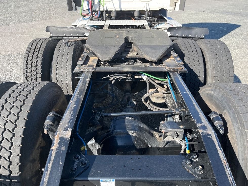 Day Cab Tractor-Heavy Duty Tractors-Freightliner-2021-T11664ST-West Columbia-SC-360,531\n\t\tmiles-$ 59,000 - Image 6