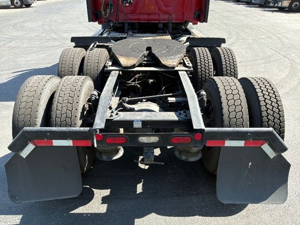 Day Cab Tractor-Heavy Duty Tractors-Freightliner-2021-T11664ST-West Sacramento-CA-146,059\n\t\tmiles-$ 72,250 - Image 6