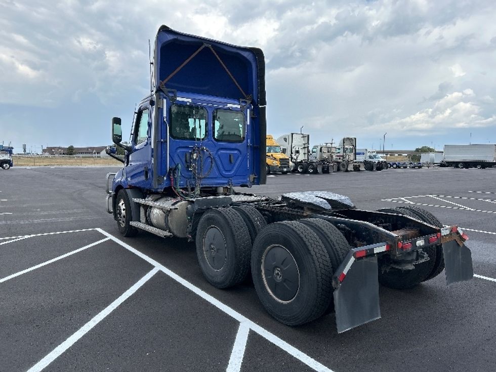 Day Cab Tractor-Heavy Duty Tractors-Freightliner-2021-T11664ST-Wichita-KS-585,555\n\t\tmiles-$ 38,000 - Image 5