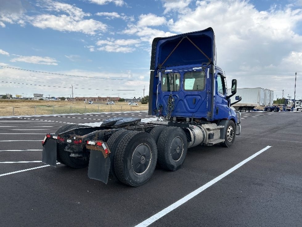 Day Cab Tractor-Heavy Duty Tractors-Freightliner-2021-T11664ST-Wichita-KS-585,555\n\t\tmiles-$ 38,000 - Image 7