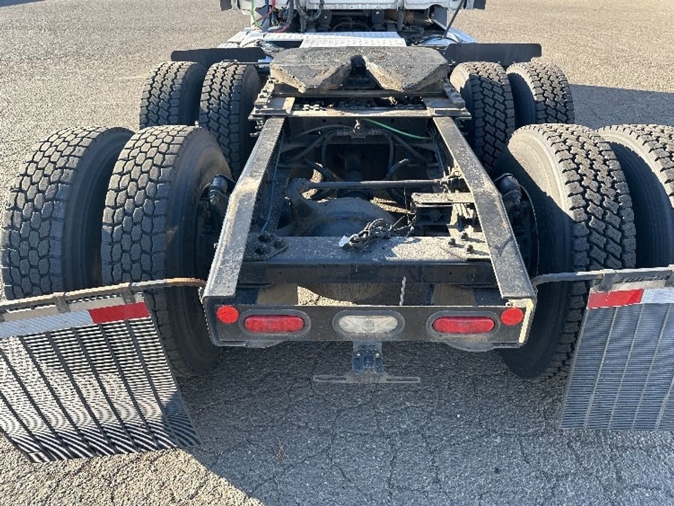 Day Cab Tractor-Heavy Duty Tractors-Freightliner-2021-T11664ST-Wilsonville-OR-466,338\n\t\tmiles-$ 50,500 - Image 6