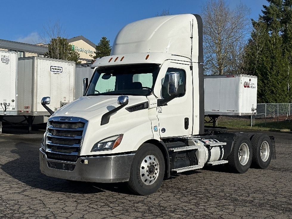 Day Cab Tractor-Heavy Duty Tractors-Freightliner-2021-T11664ST-Wilsonville-OR-481,109\n\t\tmiles-$ 49,000 - Image 3