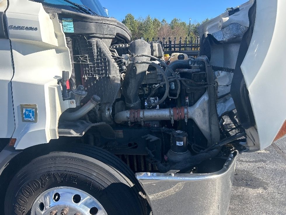 Day Cab Tractor-Heavy Duty Tractors-Freightliner-2021-T11664ST-Winston Salem-NC-532,233\n\t\tmiles-$ 43,500 - Image 15