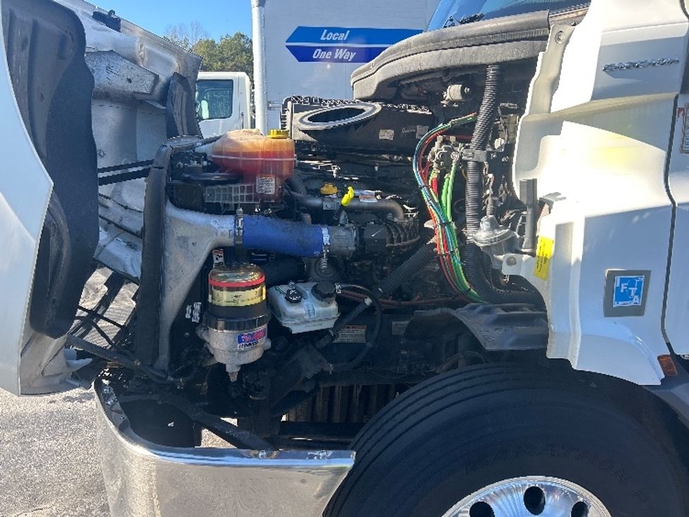 Day Cab Tractor-Heavy Duty Tractors-Freightliner-2021-T11664ST-Winston Salem-NC-532,233\n\t\tmiles-$ 43,500 - Image 16