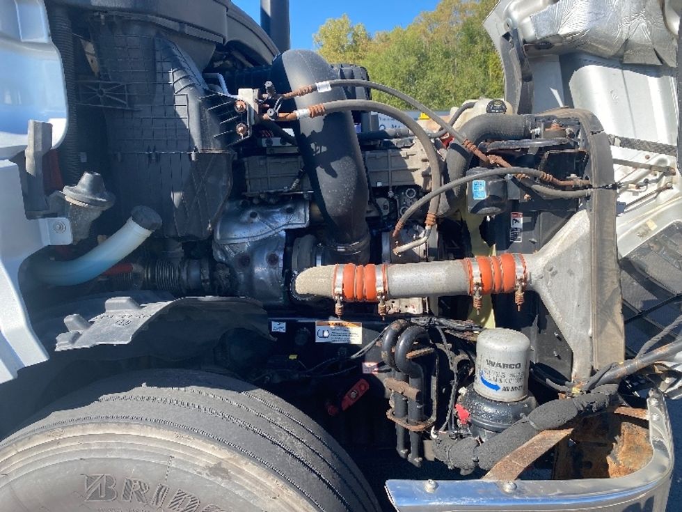 Day Cab Tractor-Heavy Duty Tractors-Freightliner-2021-T12642ST-Binghamton-NY-301,879\n\t\tmiles-$ 47,000 - Image 15