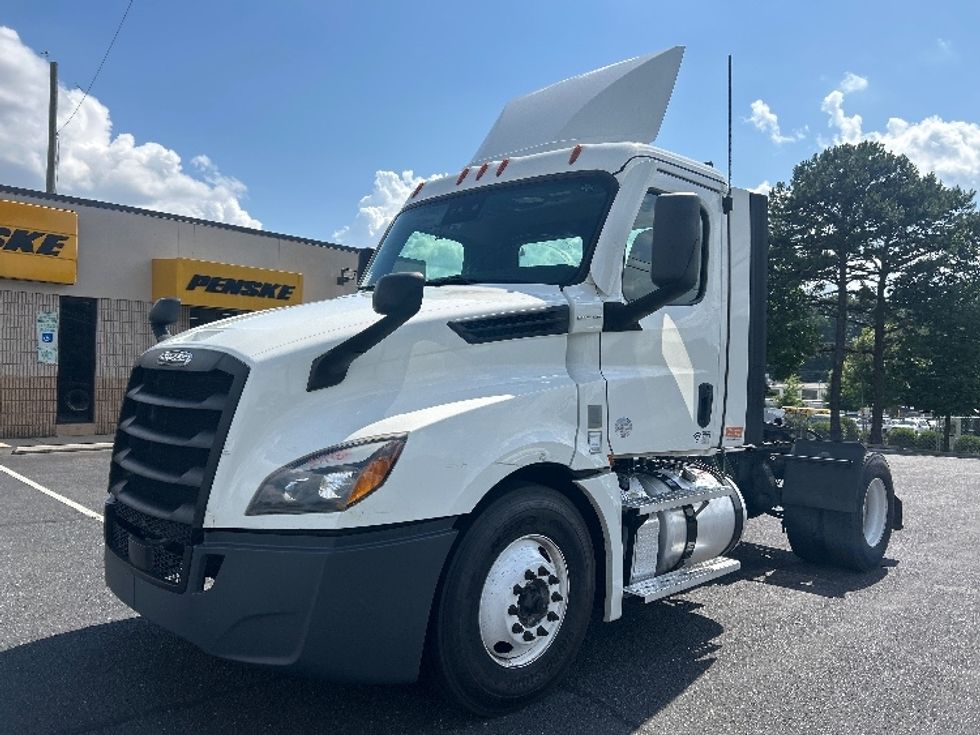 Day Cab Tractor-Heavy Duty Tractors-Freightliner-2021-T12642ST-Concord-NC-752,601\n\t\tmiles-$ 26,250 - Image 3