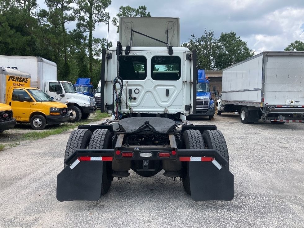 Day Cab Tractor-Heavy Duty Tractors-Freightliner-2021-T12642ST-Daytona Beach-FL-297,466\n\t\tmiles-$ 72,750 - Image 6