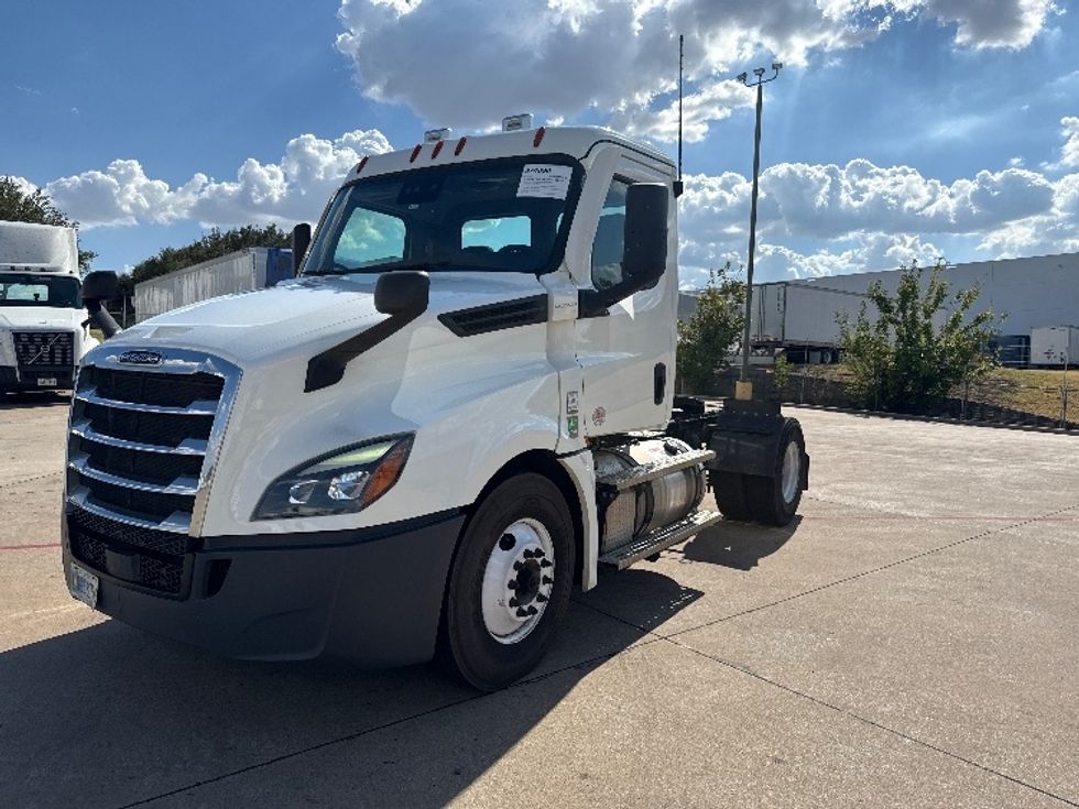 Day Cab Tractor-Heavy Duty Tractors-Freightliner-2021-T12642ST-Grand Prairie-TX-374,622\n\t\tmiles-$ 50,500 - Image 3