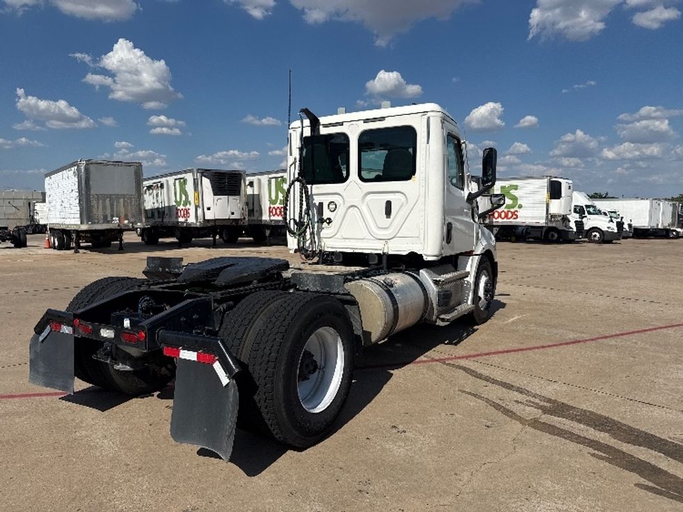 Day Cab Tractor-Heavy Duty Tractors-Freightliner-2021-T12642ST-Grand Prairie-TX-374,622\n\t\tmiles-$ 50,500 - Image 7