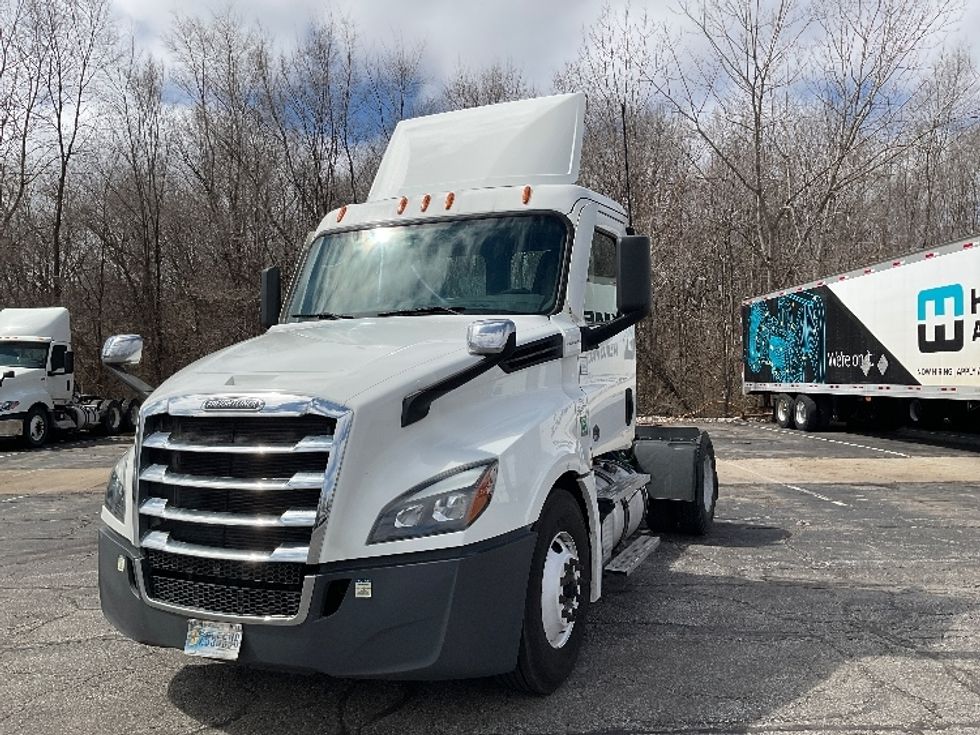 Day Cab Tractor-Heavy Duty Tractors-Freightliner-2021-T12642ST-La Porte-IN-256,209\n\t\tmiles-$ 43,500 - Image 3
