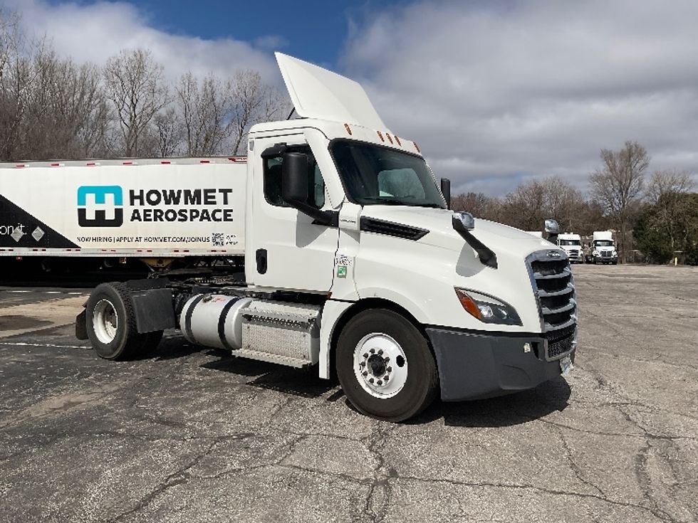 Day Cab Tractor-Heavy Duty Tractors-Freightliner-2021-T12642ST-La Porte-IN-256,209\n\t\tmiles-$ 43,500 - Image 8