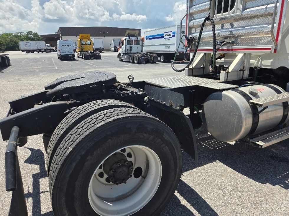 Day Cab Tractor-Heavy Duty Tractors-Freightliner-2021-T12642ST-Mobile-AL-140,016\n\t\tmiles-$ 63,750 - Image 18