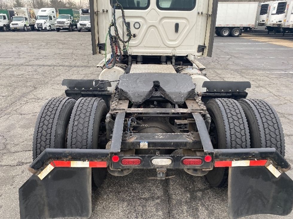 Day Cab Tractor-Heavy Duty Tractors-Freightliner-2021-T12642ST-Parsippany-NJ-232,621\n\t\tmiles-$ 53,000 - Image 6