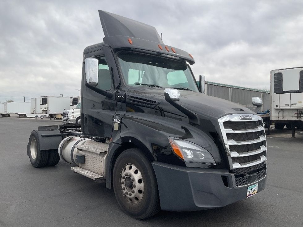 Day Cab Tractor-Heavy Duty Tractors-Freightliner-2021-T12642ST-Phoenix-AZ-119,163\n\t\tmiles-$ 64,250 - Image 1