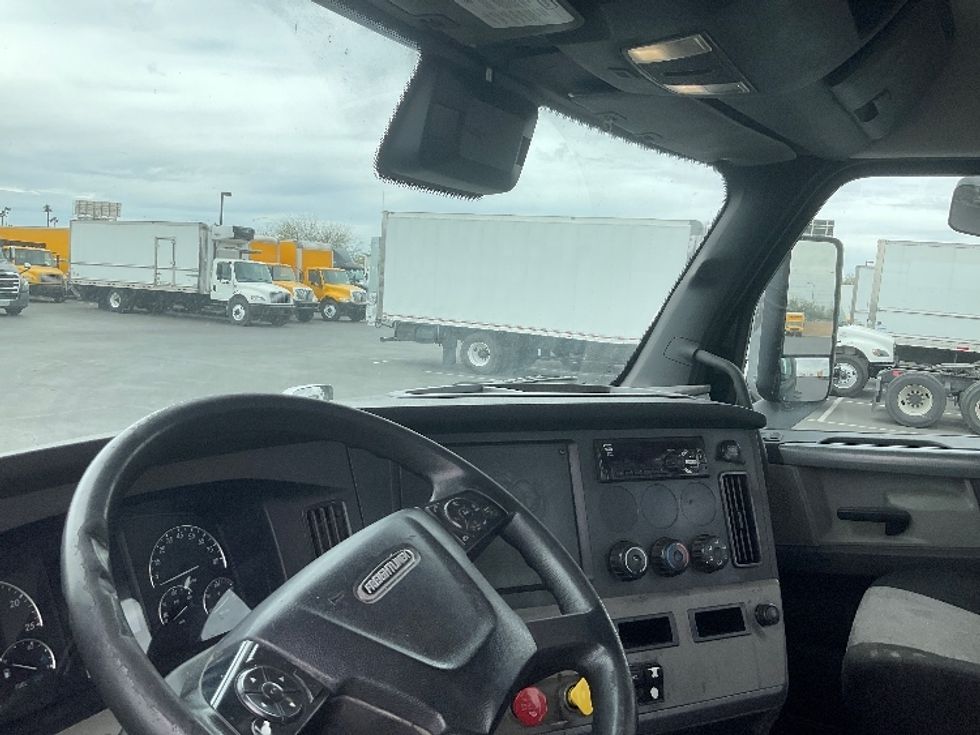 Day Cab Tractor-Heavy Duty Tractors-Freightliner-2021-T12642ST-Phoenix-AZ-119,163\n\t\tmiles-$ 64,250 - Image 10