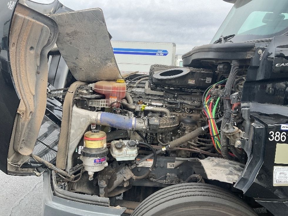 Day Cab Tractor-Heavy Duty Tractors-Freightliner-2021-T12642ST-Phoenix-AZ-176,483\n\t\tmiles-$ 61,250 - Image 16