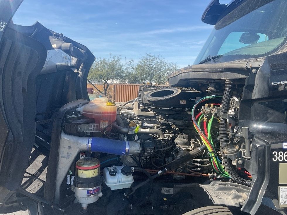 Day Cab Tractor-Heavy Duty Tractors-Freightliner-2021-T12642ST-Phoenix-AZ-177,834\n\t\tmiles-$ 61,250 - Image 16