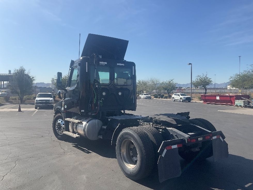 Day Cab Tractor-Heavy Duty Tractors-Freightliner-2021-T12642ST-Phoenix-AZ-177,834\n\t\tmiles-$ 61,250 - Image 5