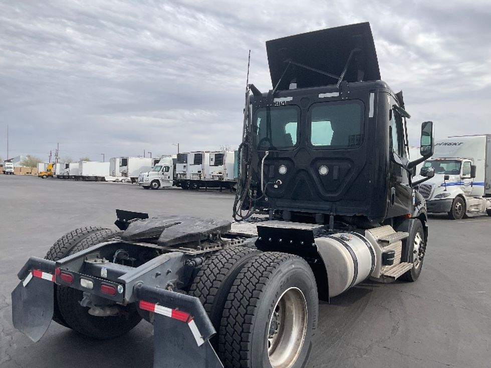 Day Cab Tractor-Heavy Duty Tractors-Freightliner-2021-T12642ST-Phoenix-AZ-214,284\n\t\tmiles-$ 59,500 - Image 18