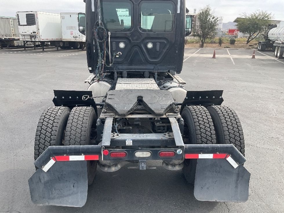 Day Cab Tractor-Heavy Duty Tractors-Freightliner-2021-T12642ST-Phoenix-AZ-214,284\n\t\tmiles-$ 59,500 - Image 6