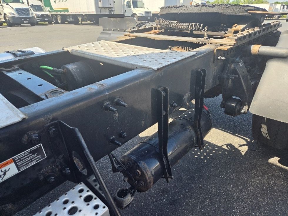 Day Cab Tractor-Heavy Duty Tractors-Freightliner-2021-T12642ST-Springfield-MA-247,287\n\t\tmiles-$ 57,000 - Image 17