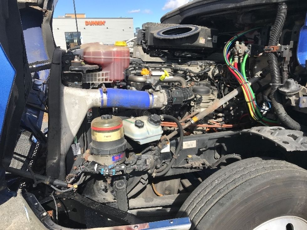 Day Cab Tractor-Heavy Duty Tractors-Freightliner-2021-T12664ST-Allentown-PA-401,779\n\t\tmiles-$ 53,500 - Image 16