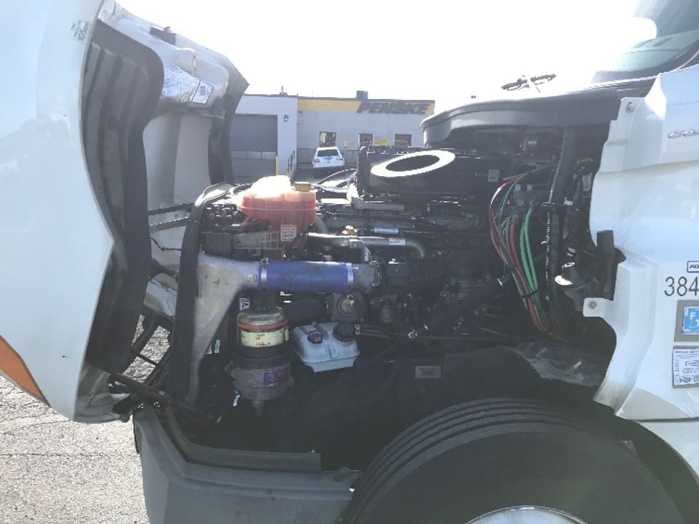 Day Cab Tractor-Heavy Duty Tractors-Freightliner-2021-T12664ST-Allentown-PA-492,990\n\t\tmiles-$ 43,750 - Image 16