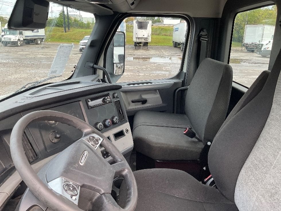 Day Cab Tractor-Heavy Duty Tractors-Freightliner-2021-T12664ST-Atlanta (Forest Park)-GA-541,222\n\t\tmiles-$ 44,250 - Image 10