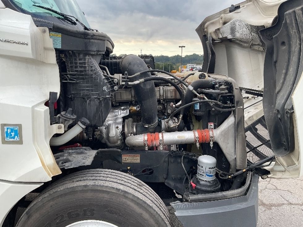 Day Cab Tractor-Heavy Duty Tractors-Freightliner-2021-T12664ST-Atlanta (Forest Park)-GA-541,222\n\t\tmiles-$ 44,250 - Image 15