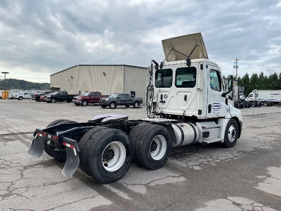Day Cab Tractor-Heavy Duty Tractors-Freightliner-2021-T12664ST-Atlanta (Forest Park)-GA-541,222\n\t\tmiles-$ 44,250 - Image 7