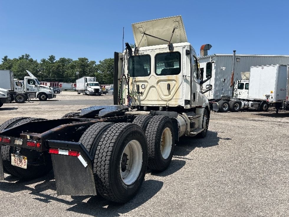 Day Cab Tractor-Heavy Duty Tractors-Freightliner-2021-T12664ST-Auburn-MA-104,123\n\t\tmiles-$ 73,750 - Image 7