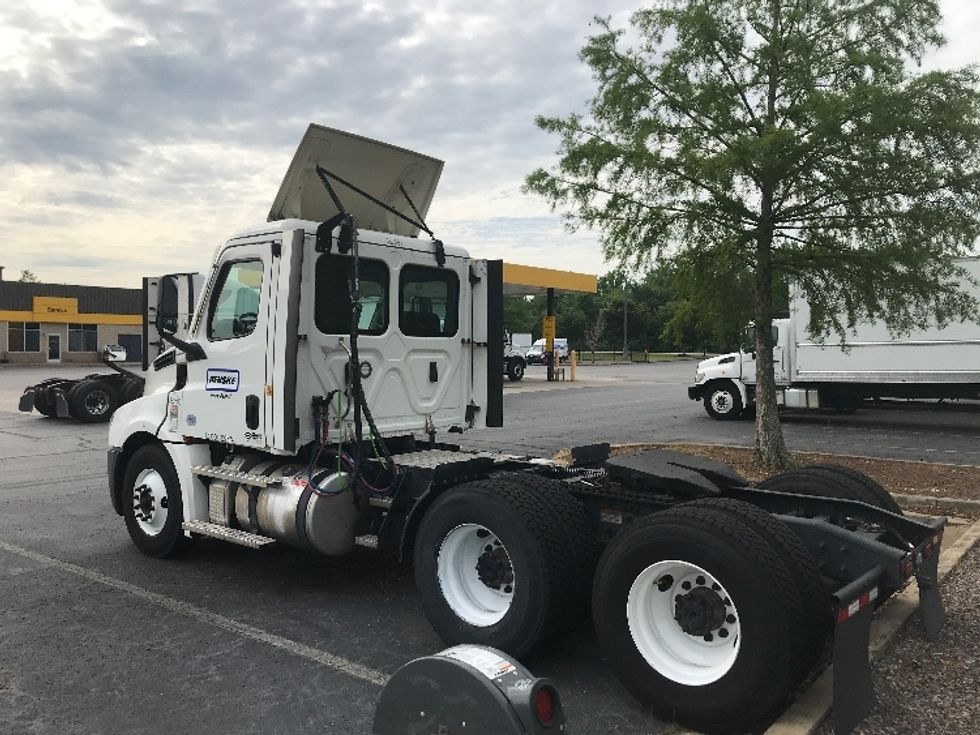 Day Cab Tractor-Heavy Duty Tractors-Freightliner-2021-T12664ST-Augusta-GA-619,272\n\t\tmiles-$ 32,250 - Image 5