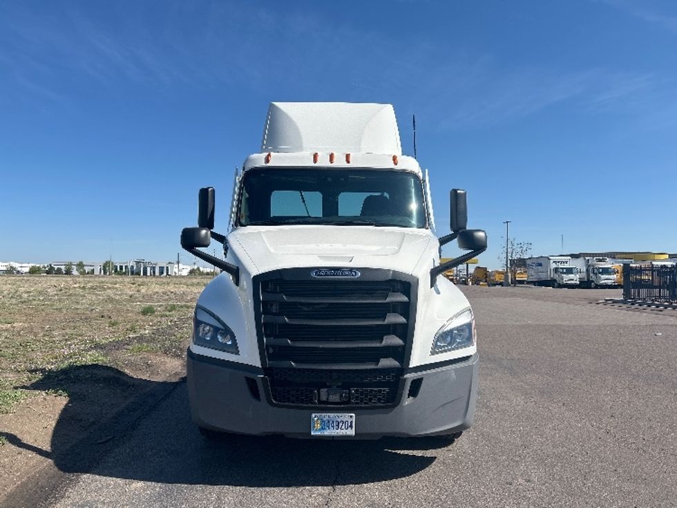 Day Cab Tractor-Heavy Duty Tractors-Freightliner-2021-T12664ST-Aurora-CO-280,203\n\t\tmiles-$ 70,000 - Image 2