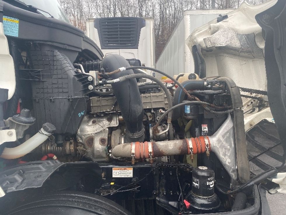 Day Cab Tractor-Heavy Duty Tractors-Freightliner-2021-T12664ST-Binghamton-NY-320,220\n\t\tmiles-$ 53,250 - Image 15