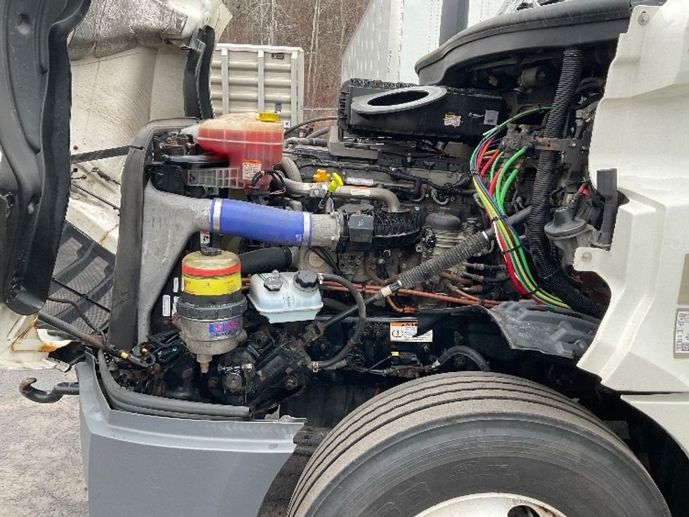 Day Cab Tractor-Heavy Duty Tractors-Freightliner-2021-T12664ST-Binghamton-NY-381,156\n\t\tmiles-$ 50,250 - Image 16