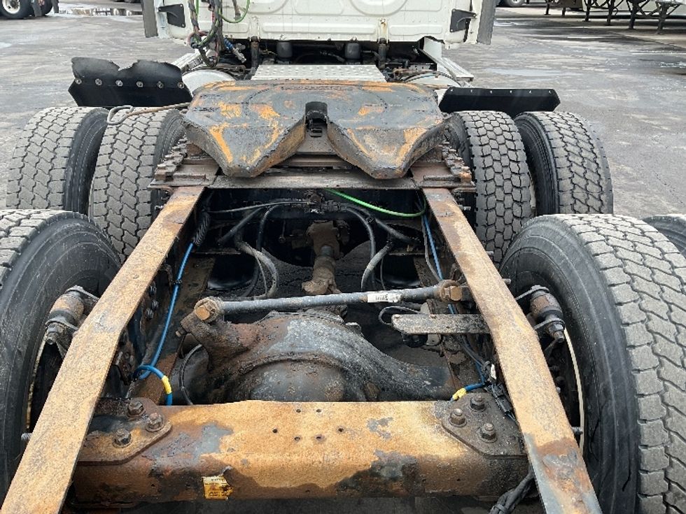 Day Cab Tractor-Heavy Duty Tractors-Freightliner-2021-T12664ST-Binghamton-NY-381,156\n\t\tmiles-$ 50,250 - Image 6