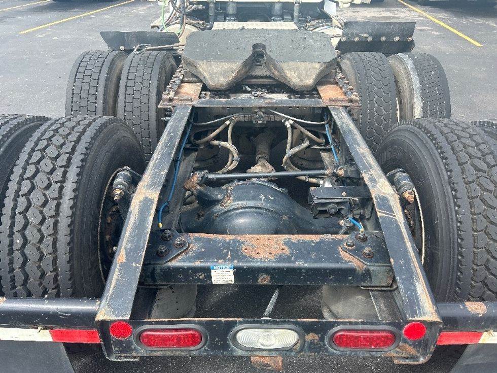 Day Cab Tractor-Heavy Duty Tractors-Freightliner-2021-T12664ST-Brooklyn Park-MN-196,899\n\t\tmiles-$ 68,000 - Image 6